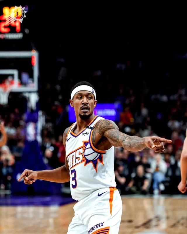 勇士客场失利雪藏湖人,球队关键时刻疲软表现的简单介绍 勇士客场失利雪藏湖人,球队关键时刻疲软表现的简单介绍