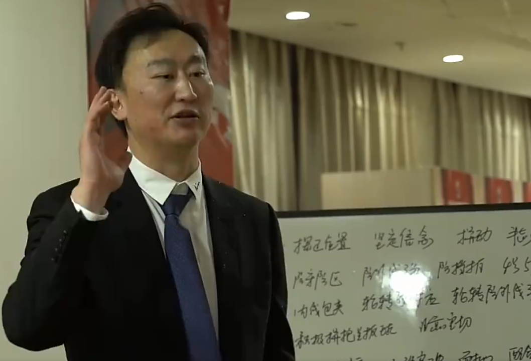 pg电子试玩-球队战术调整获得成功，重获信心