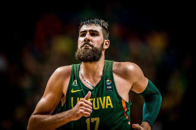 pg电子模拟器试玩在线-灰熊完胜墨西哥男篮，乔治惊艳世界