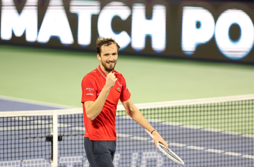 德国网球队翻盘世界网球队,德约科维奇完成帽子戏法的简单介绍 德国网球队翻盘世界网球队,德约科维奇完成帽子戏法的简单介绍