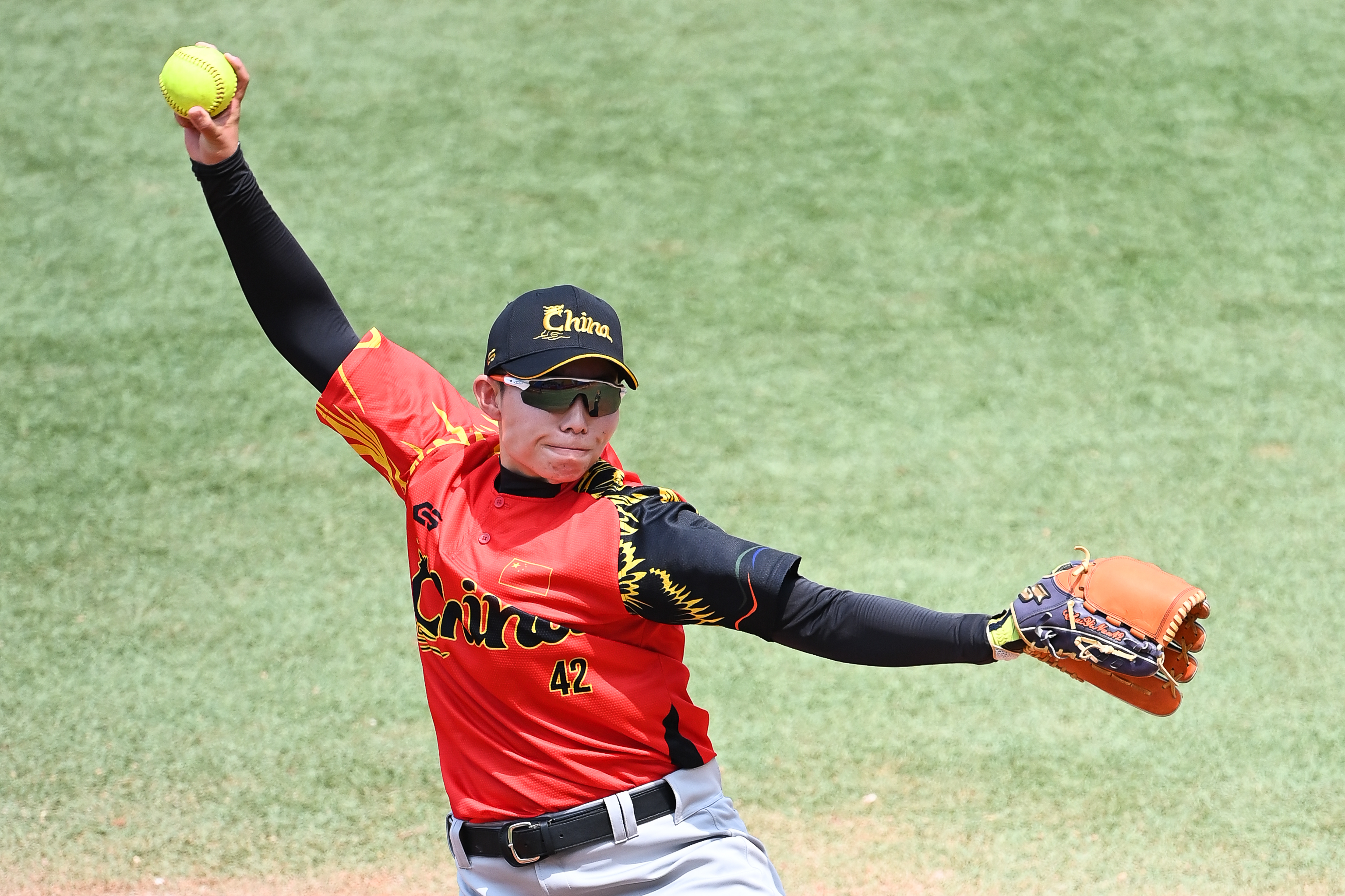 一支亚洲俱乐部在比赛场上的不凡表现引人瞩目 一支亚洲俱乐部在比赛场上的不凡表现引人瞩目